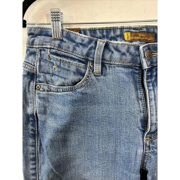 Wrangler Aura Jeans Women's 6R Denim Straight Cut Regular Rise Stretch‎ 32x31 - Picture 2 of 12